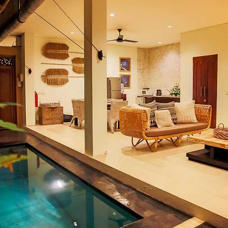 סמיניאק Aroha Boutique Villas מראה חיצוני תמונה