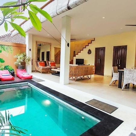 סמיניאק Aroha Boutique Villas מראה חיצוני תמונה