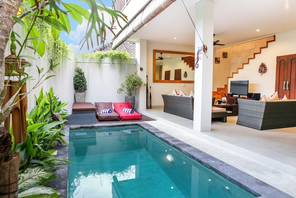 סמיניאק Aroha Boutique Villas מראה חיצוני תמונה