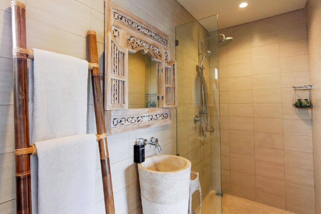 סמיניאק Aroha Boutique Villas מראה חיצוני תמונה